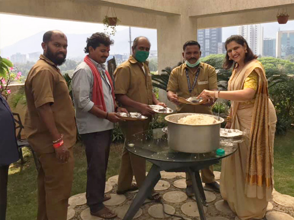 felicitation-of-ghantagadi-workers