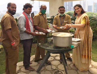 felicitation-of-ghantagadi-workers